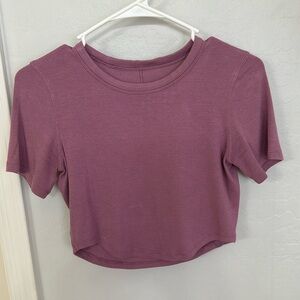 Like new! Lululemon croptop